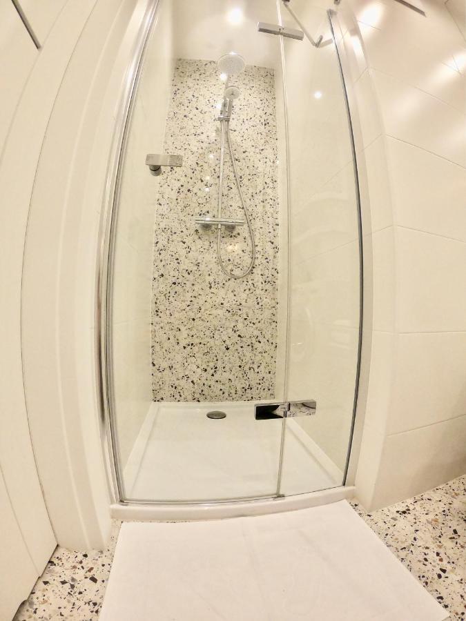 Tlusta Mewa Sea View Apartment กดิเนีย ภายนอก รูปภาพ